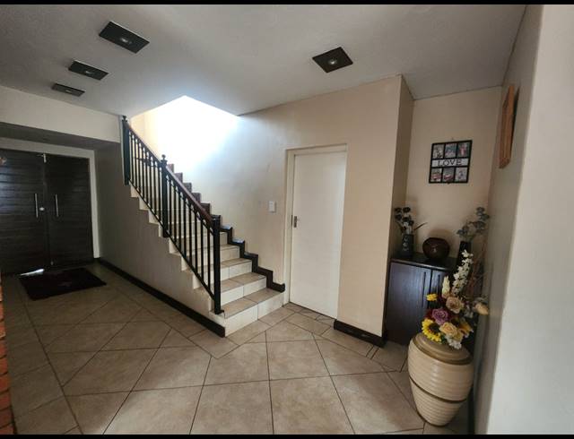4 BEDROOM HOUSE FOR SALE IN SAFARI GARDENS